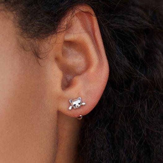 Beatriz | Silver cat earrings