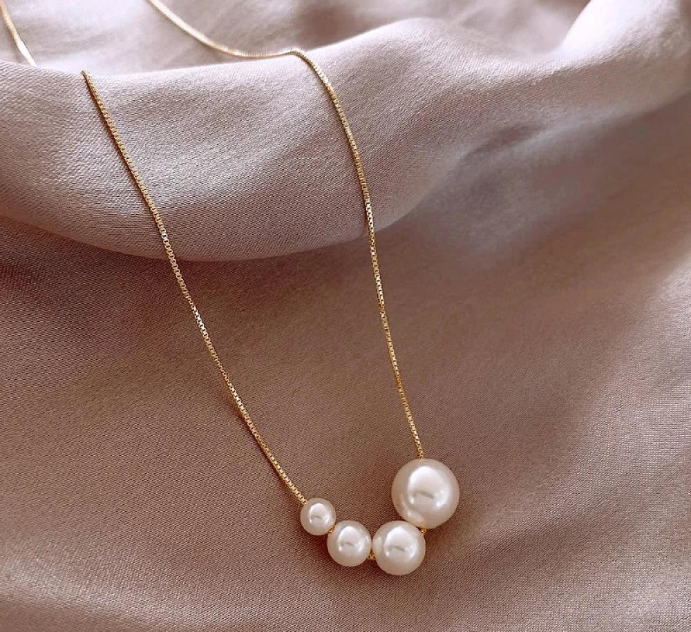 Fabiana | Gold freshwater pearl necklace