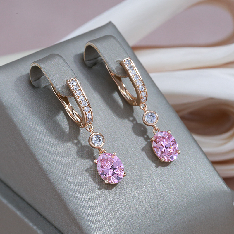 Sofía | Pink crystal dangling earrings in gold