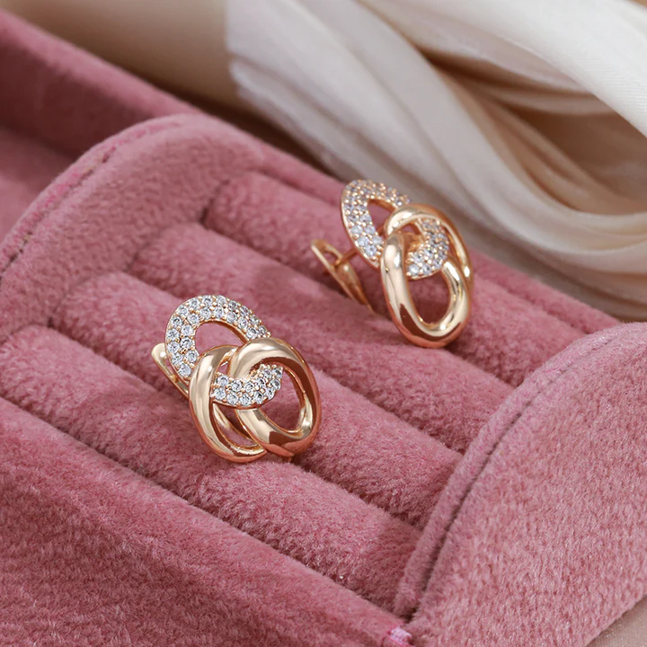 Fabiola | Elegant earrings with cubic zirconia in gold