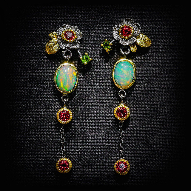 Jimena | Bohemian earrings with opal and red zircons