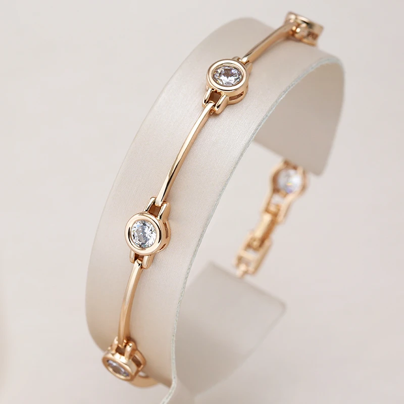 Yolaina | Elegant bracelet with zircons in gold