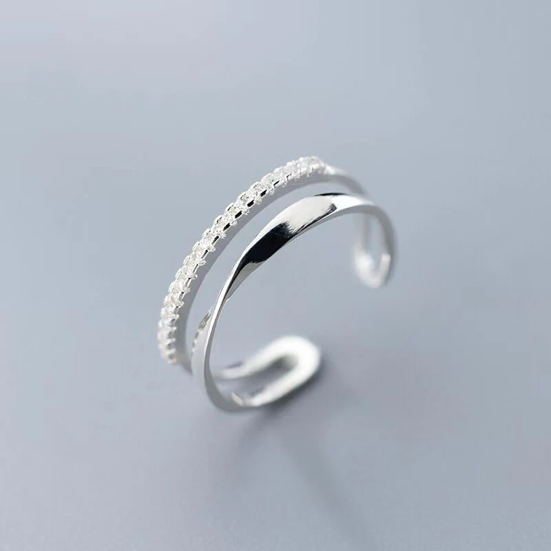Yolanda | Adjustable silver ring with zircons