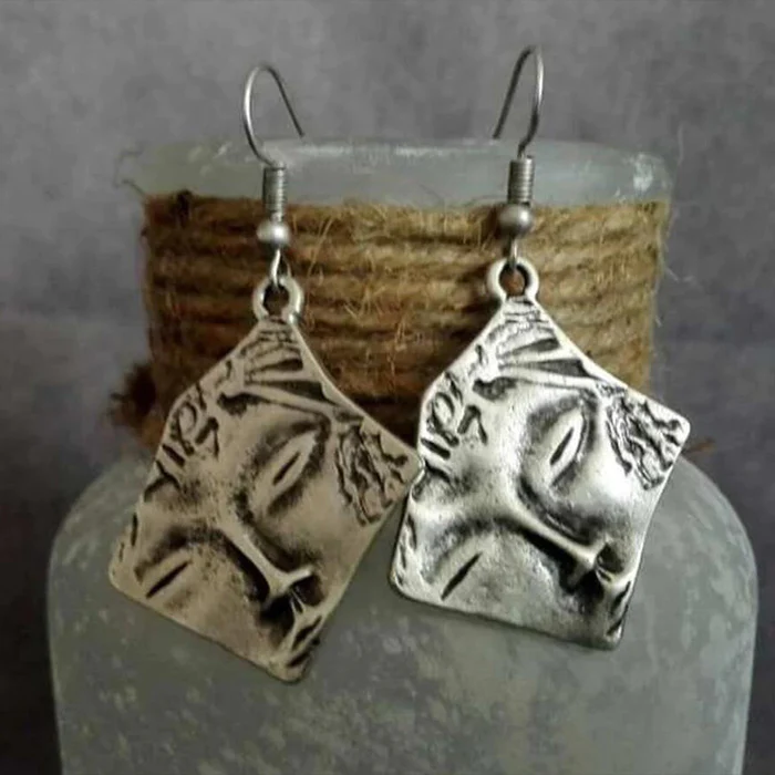 Esther | Vintage silver earring