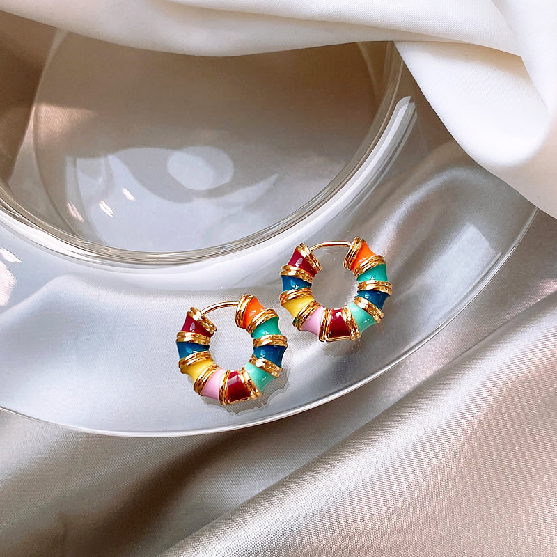 Gertrudis | Elegant earrings with multi-colored enamel.