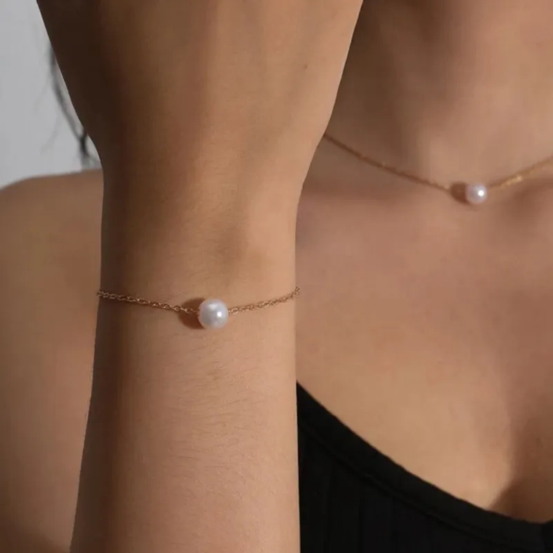 Manuela | Golden pearl bracelet