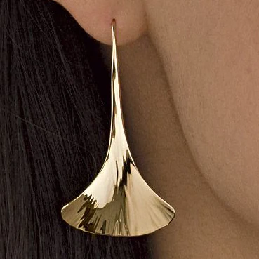 Fiona | Vintage gold-plated dangling earrings