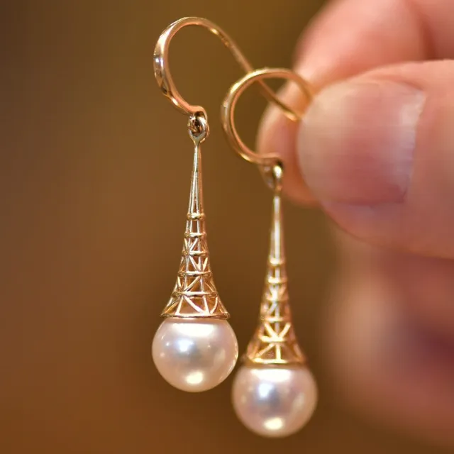 Ursula | Vintage pearl earrings in gold