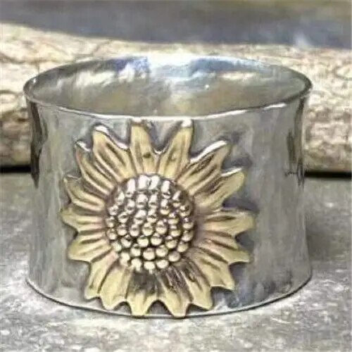 Fabiola | Vintage golden sunflower ring