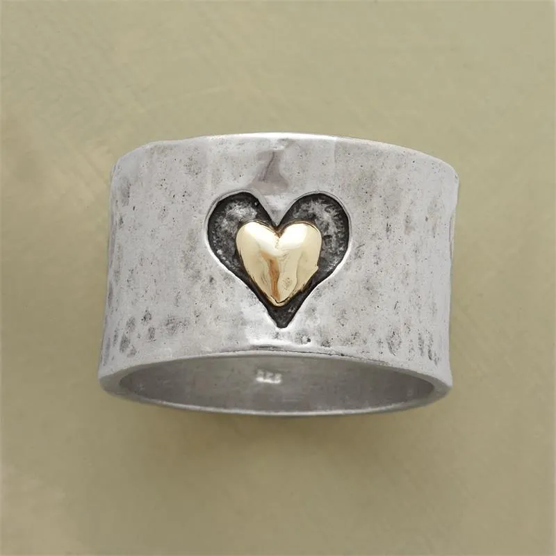 Mariola | Vintage heart ring