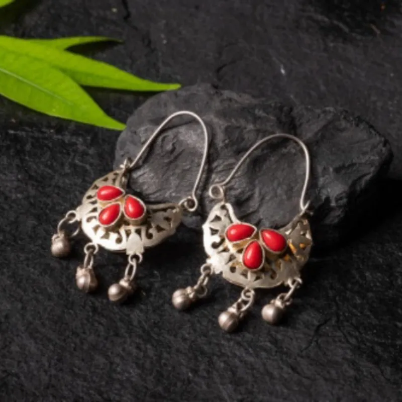 Ofelia | Red vintage Medusa earrings