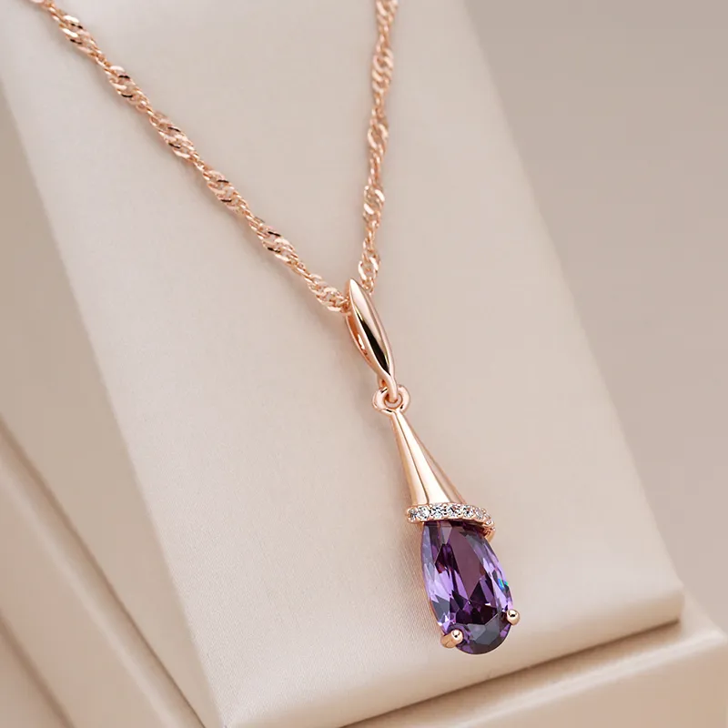 Noemí | Elegant mauve crystal drop necklace.