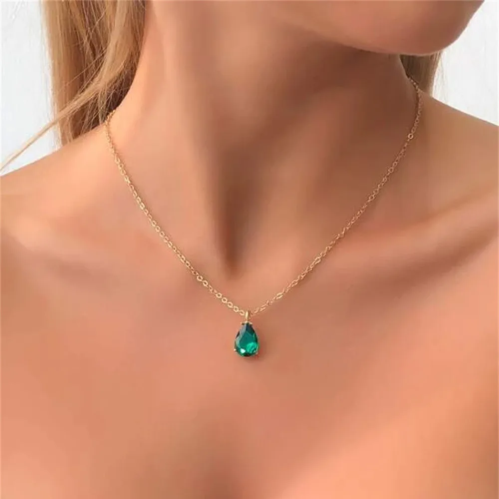 Lina | Vintage green crystal necklace