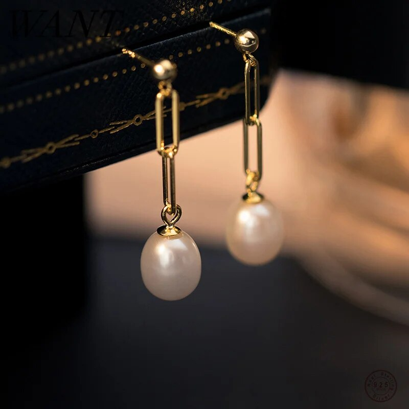 Ivanna | Vintage dangling pearl earrings