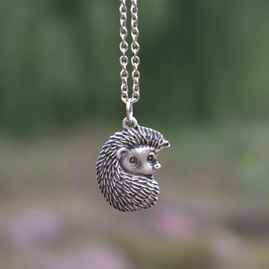 Maritza | Vintage hedgehog necklace