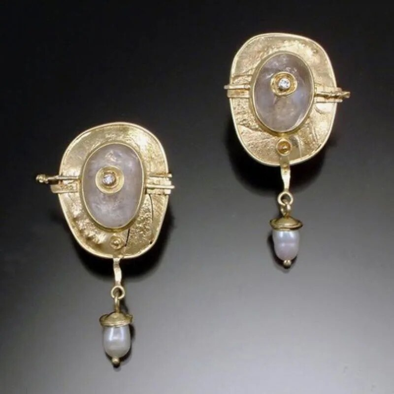 Marta | Bohemian earrings with pearls in gold