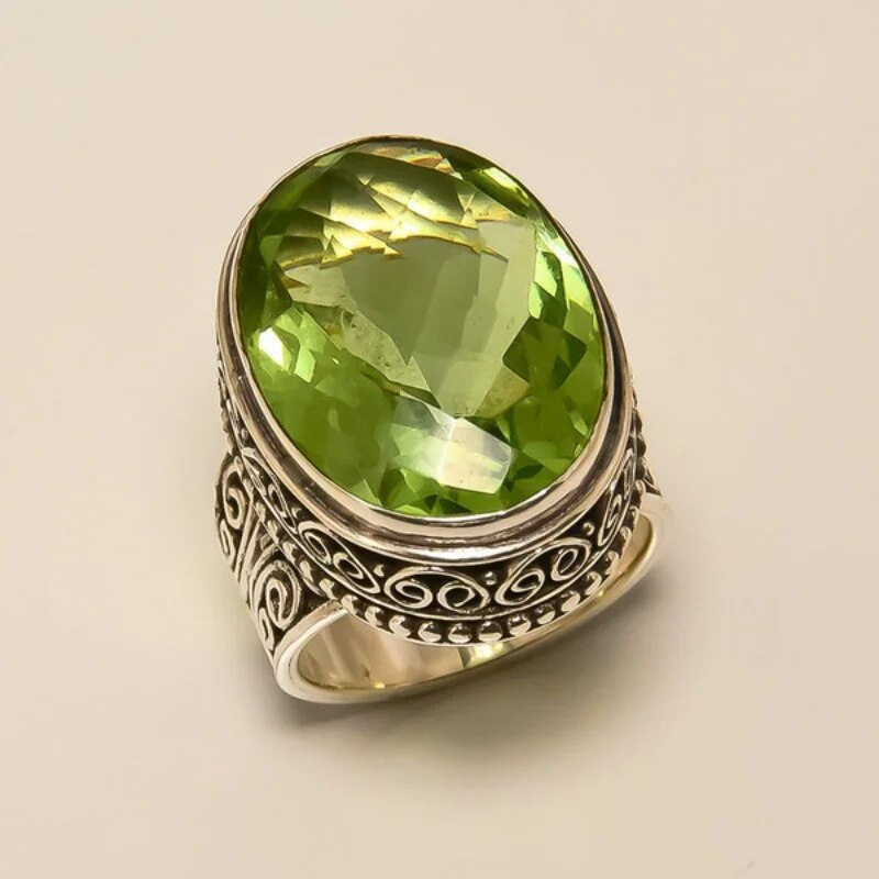 Selena | Vintage olive crystal ring