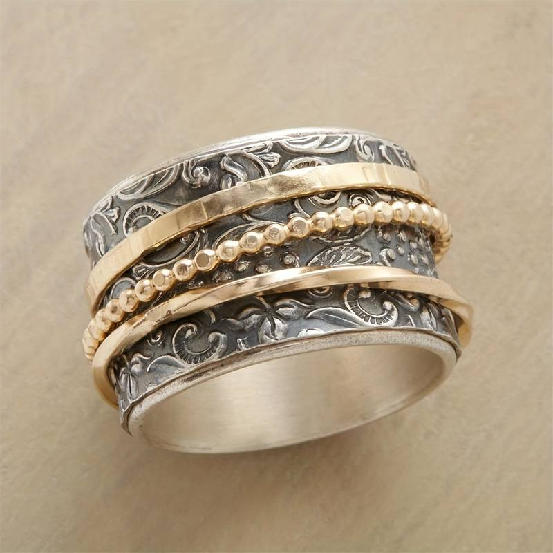 Yolaina | Antique vintage gold and silver ring