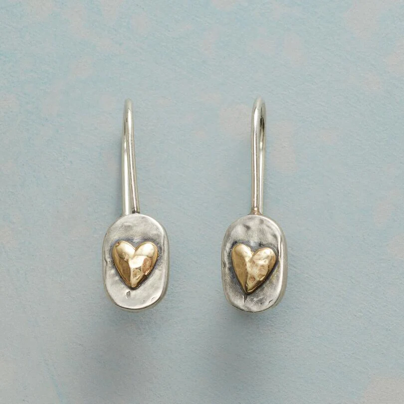 Linda | Gold heart earrings in vintage silver
