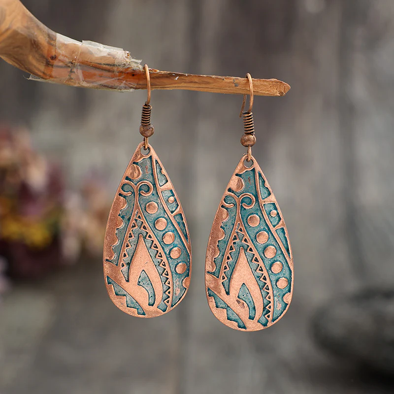 Harriet | Vintage bronze dangling earrings
