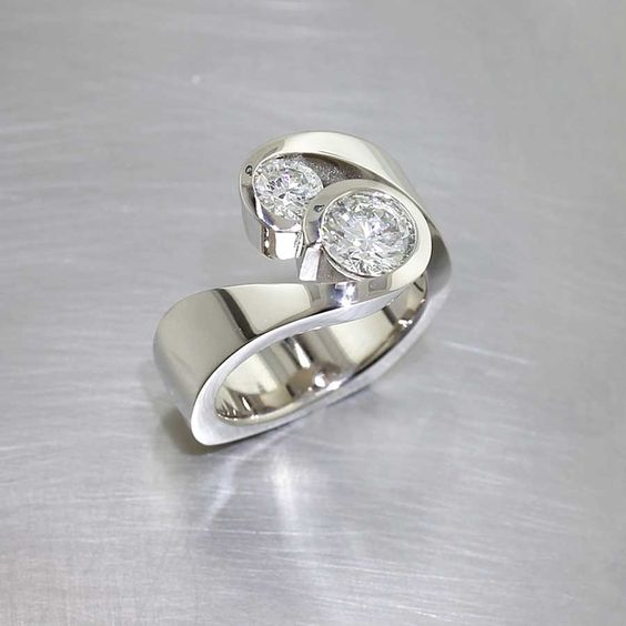 Jenny | Vintage silver open ring with zircons
