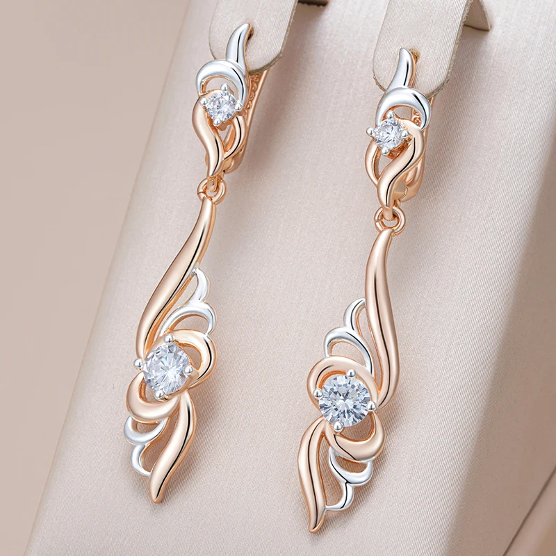 Carolina | Elegant dangling earrings by Prifddinas