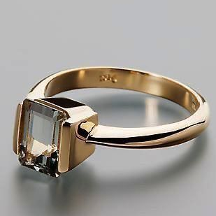 Margarita | Square crystal gold ring