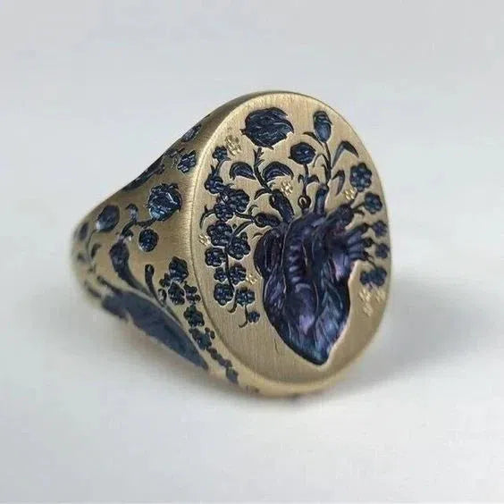 Yasmina | Vintage gold ring with blue flower