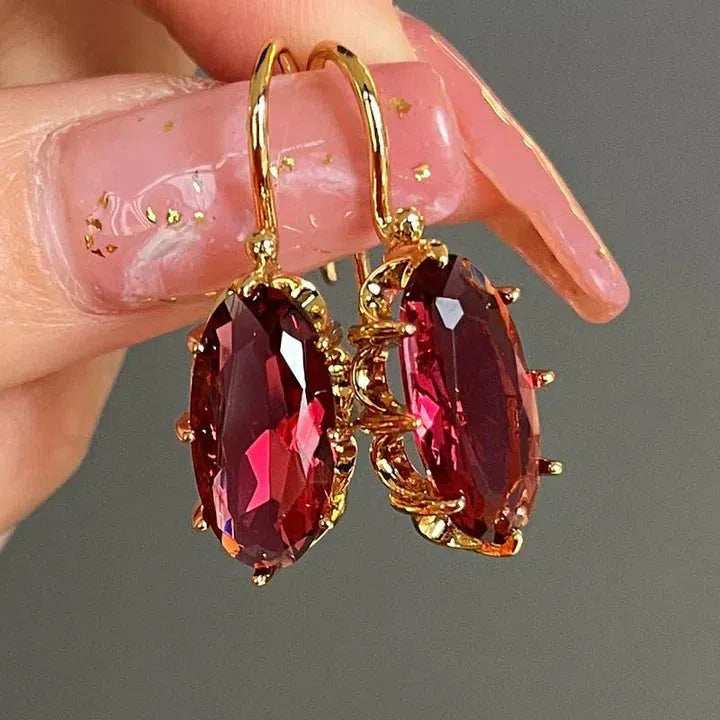 Nadia | Red earrings in vintage gold
