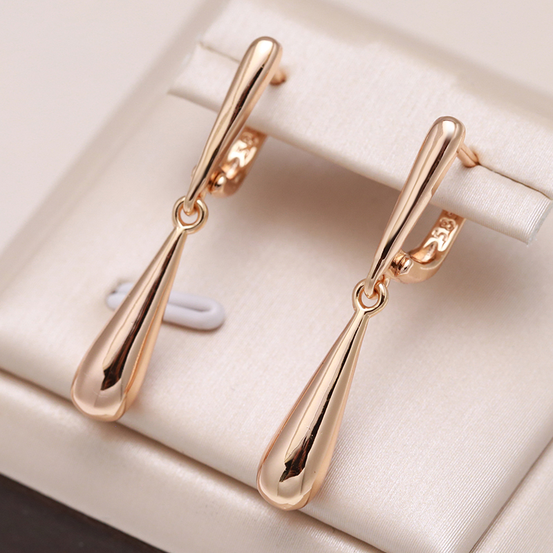 Lilian | Elegant gold water drop earrings