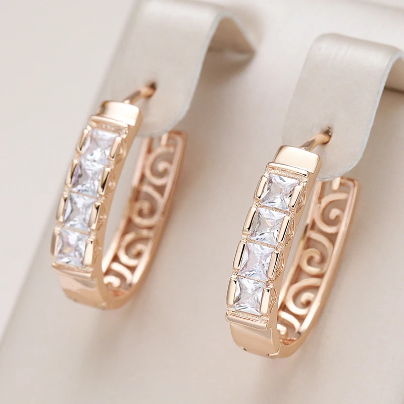 Isis | Earrings with golden crystals