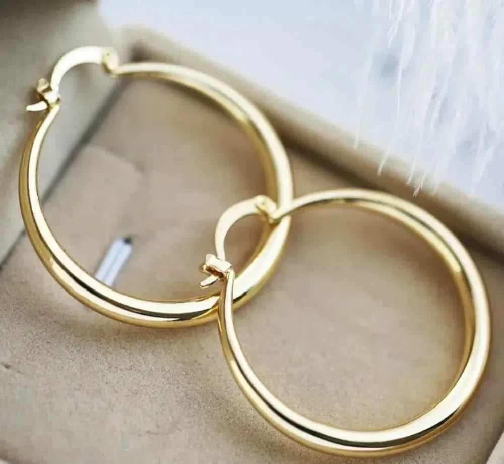 Yasmina | Large gold hoop earrings